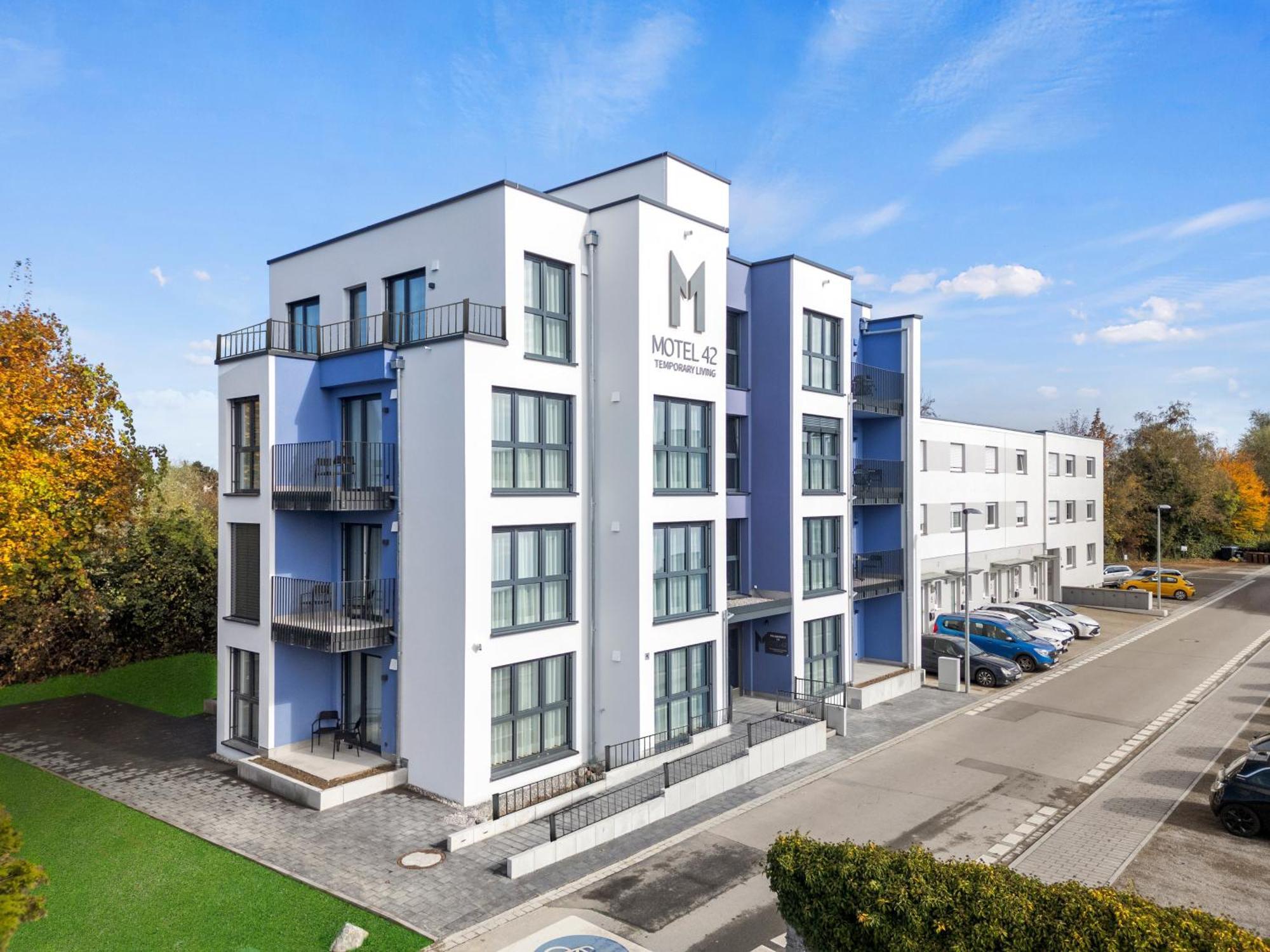 Motel42-Temporary Living Friedrichshafen Exterior photo